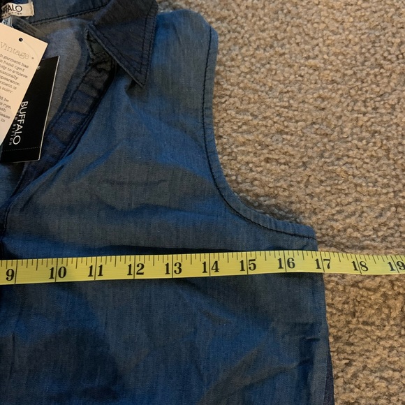 Buffalo David Bitton chambray top - Picture 2 of 7